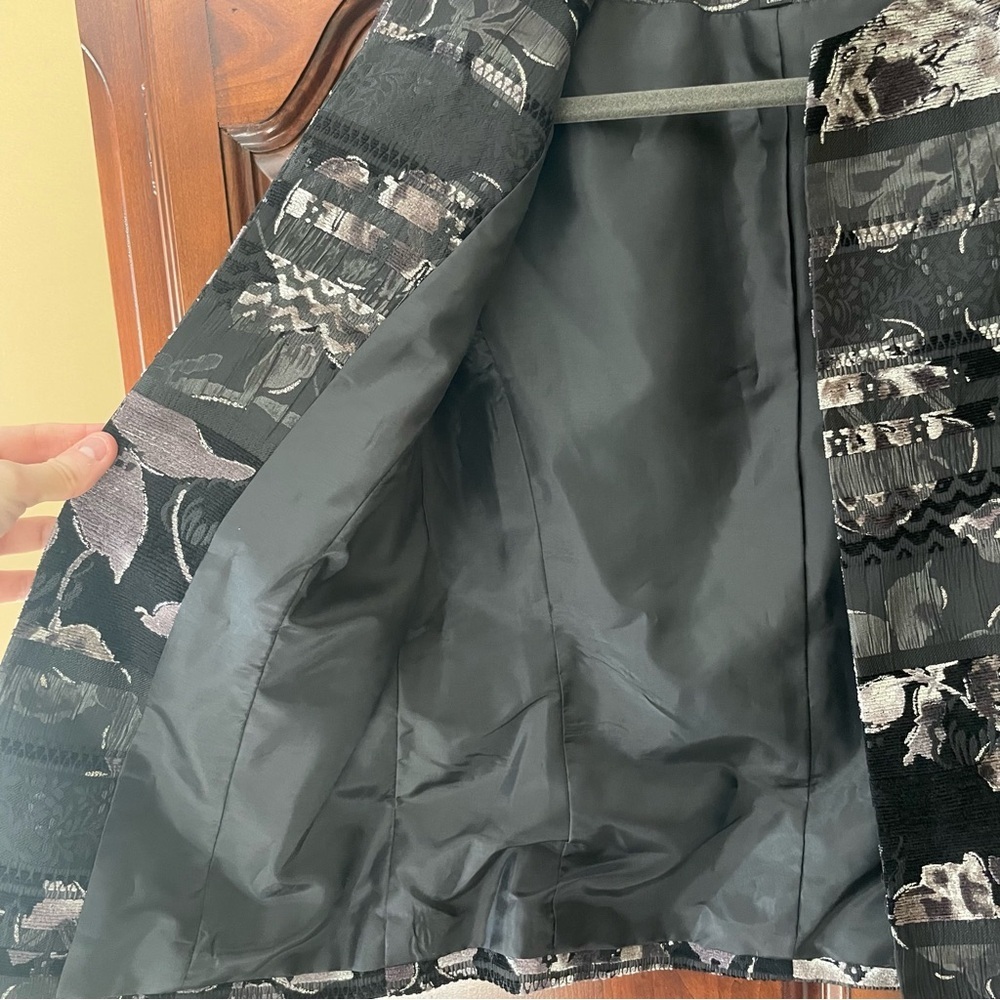 Tahari Textured Floral Velvet Metallic Clean Tailored Blazer Evening Jacket - Picture 4 of 9